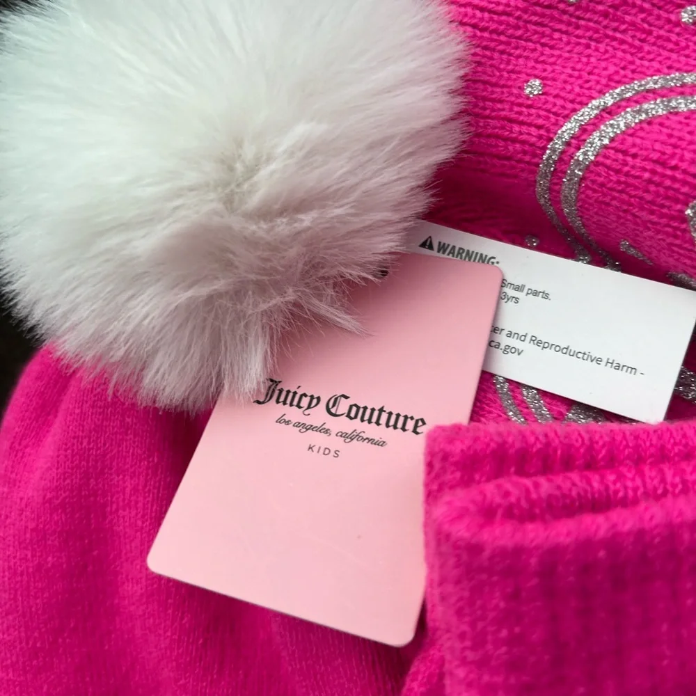 Juicy Couture Kids set, incluye hat scarf and glove color pink
